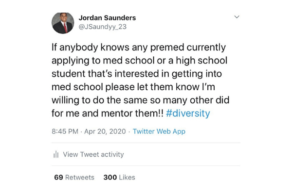 Tweet from Saunders offering to help mentor students.