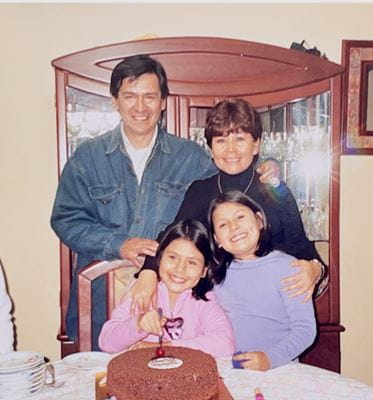 Luna Hinojosa family photo